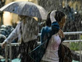 黄健翔解说厦门天气(笑死我了)