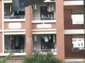 诚毅学院的“垂直升降外卖”