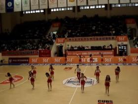 厦大啦啦队最炫民族风high翻全场(视频)