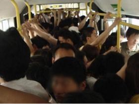 厦门公交:人进去,相片出来