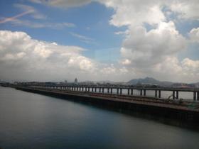 实拍:动画般的蓝天白云