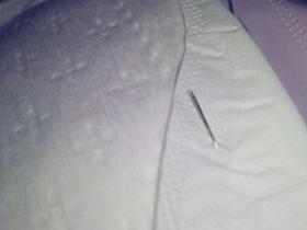 七度空间卫生巾竟藏着两根银针
