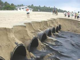 救救厦门的大海,滚滚黑水喷入椰风寨海域
