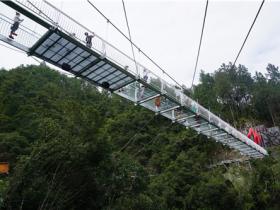 厦门网红玻璃桥:同安野山谷玻璃桥+玻璃栈道