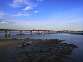 中国第一座跨越海峡的公路大桥:厦门大桥究竟有多牛?